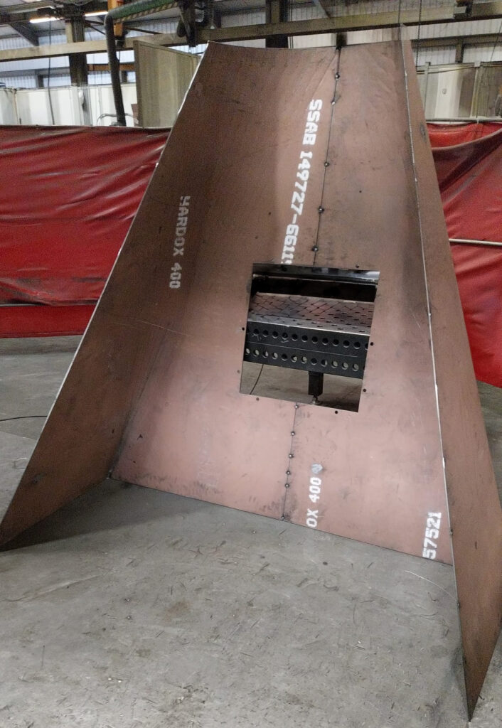 Trémie sur mesure en Hardox®400 !