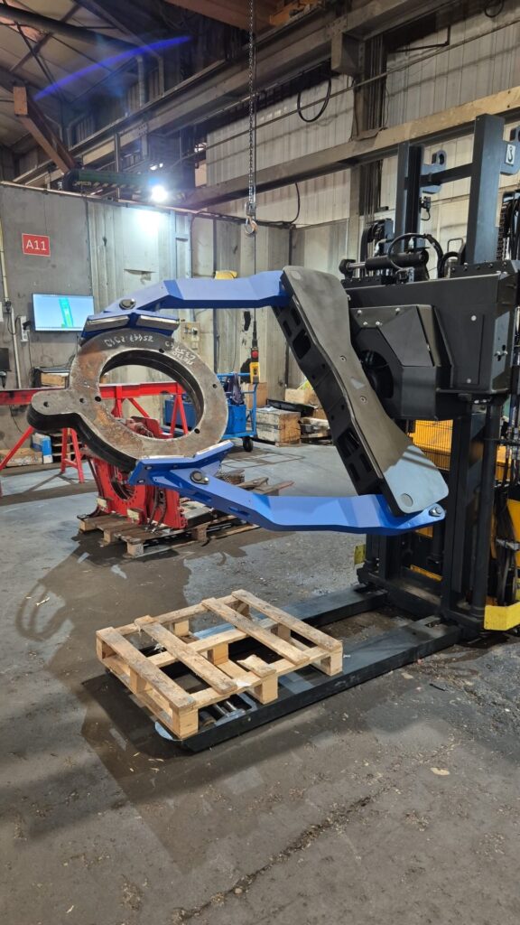 Manutention sécurisée de couronnes en acier